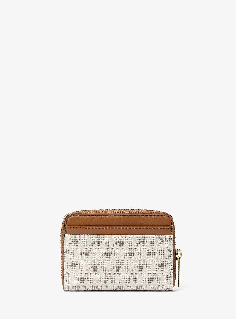 Porta-cartões Michael Kors Jet Set Travel Medium Logo Zip-Around Card Case, Lona com Logo Signature, cor Vanilla (Bege Claro), detalhe do material | Original Exports