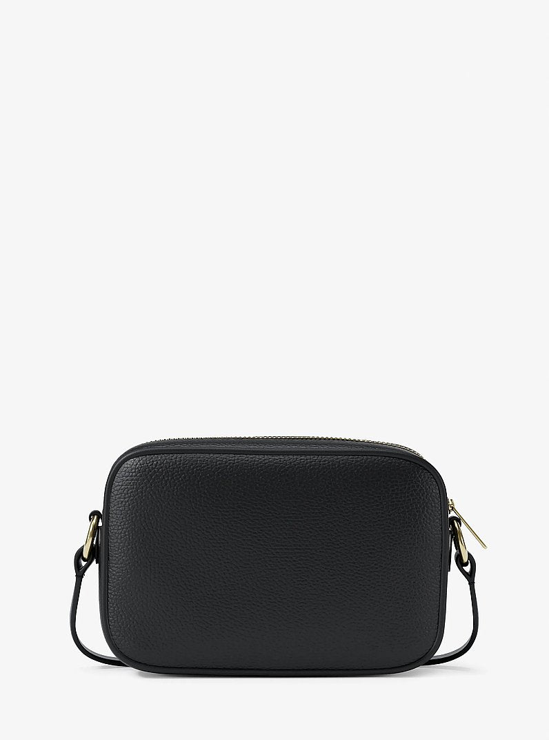 Michael Kors Jet Set Small Pebbled Leather Camera Crossbody Bag en Black — detalle de cierre | Original Export