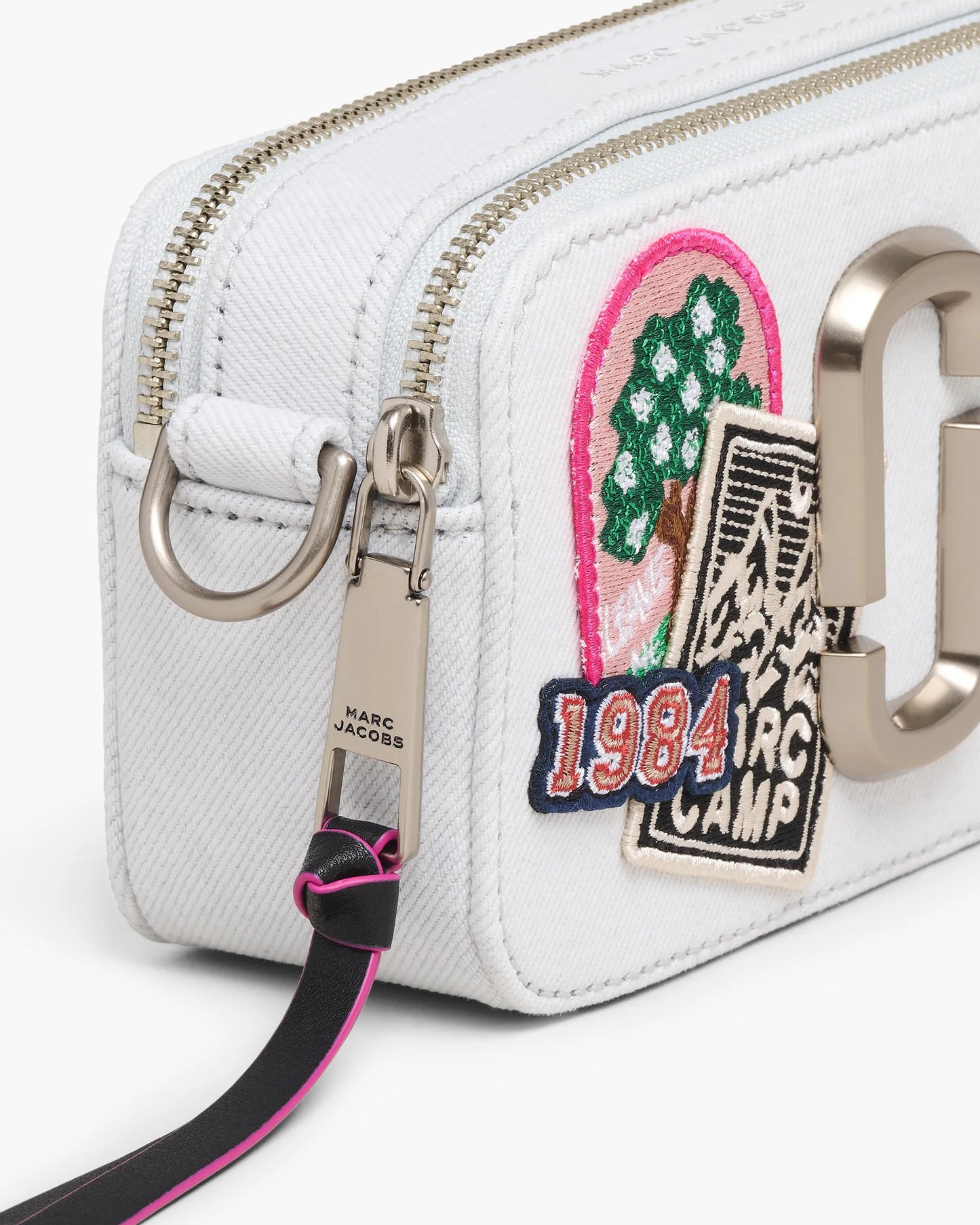 Bolsa Marc Jacobs The Camp Patchwork Denim Snapshot, Jeans com patchwork estilo camping, cor Jeans Claro, vista interna | Original Exports