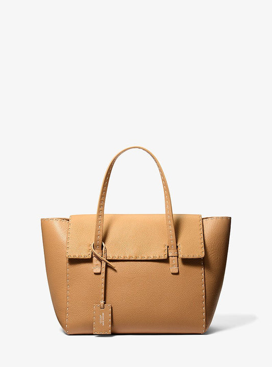 Michael Kors Sophia Hand-Stitched Pebbled Leather Satchel | Limited Edition — Made in Italy en Peanut — vista frontal | Original Export
