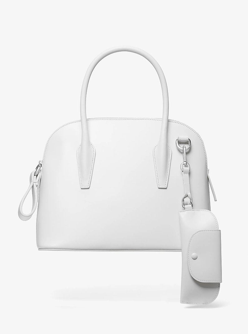Michael Kors Kaitlin Medium Leather Dome Satchel | Limited Edition — Made in Italy en Optic White — vista frontal | Original Export
