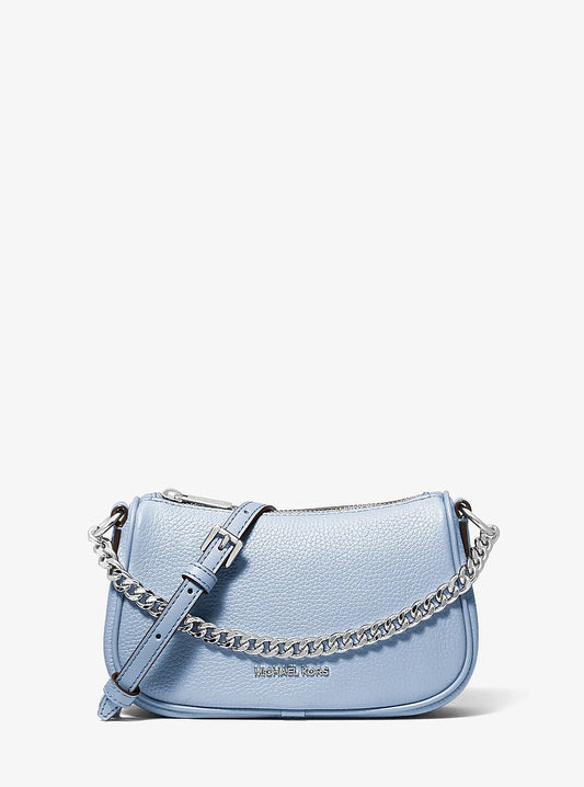 Michael Kors Carmela Small Pebbled Leather Crossbody Bag en Pale Ocean — vista frontal | Original Export