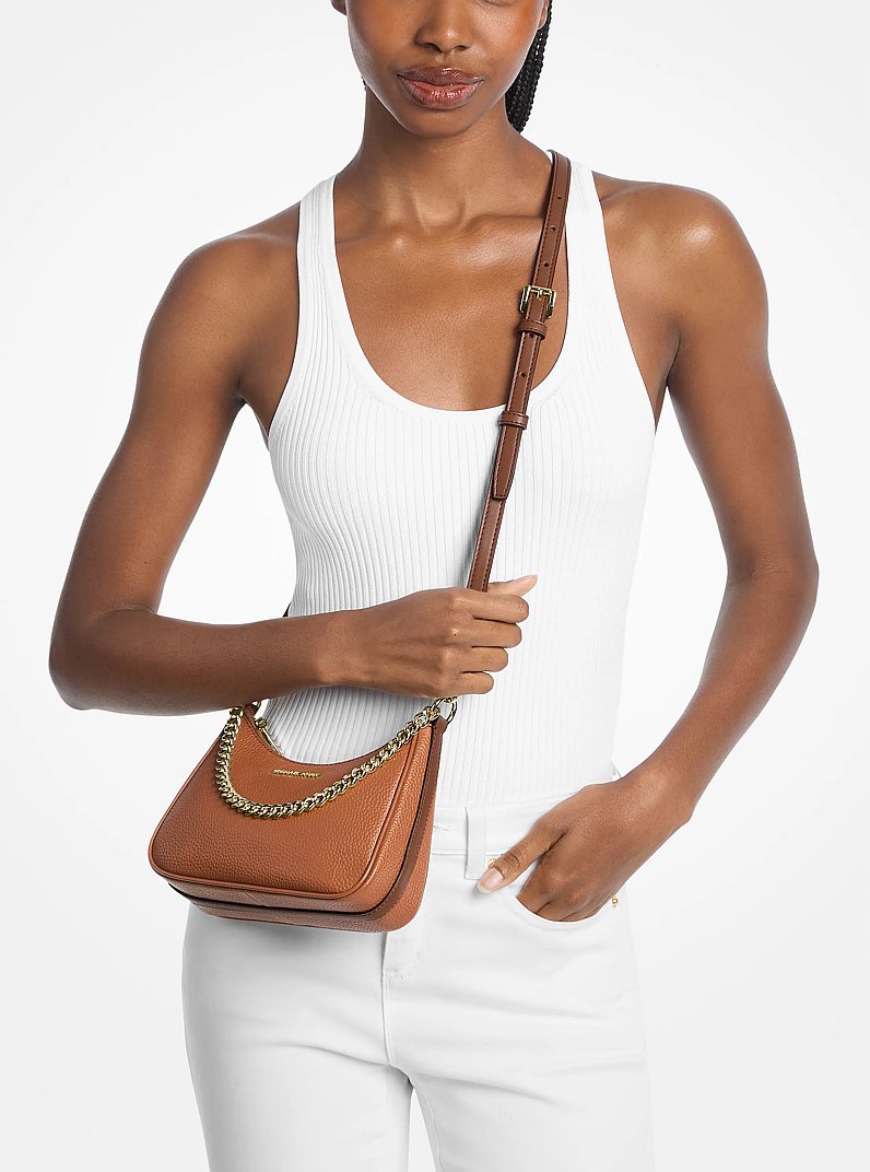Bolsa Michael Kors Jet Set Travel Small Pebbled Leather Convertible Crossbody Bag, Couro Pebbled, cor Luggage (Castanho Claro), detalhe do material | Original Exports