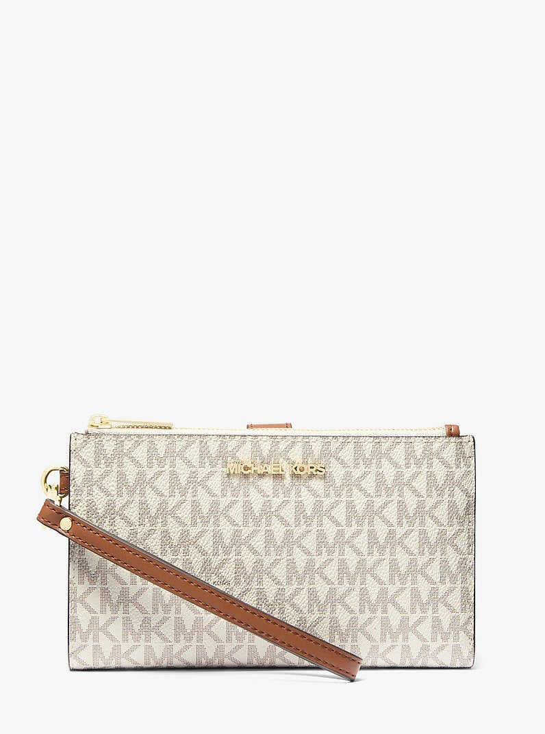 Carteira para Celular Michael Kors Jet Set Travel Signature Logo Smartphone Wallet, Lona com Logo Signature, cor Vanilla (Bege Claro), vista frontal | Original Exports