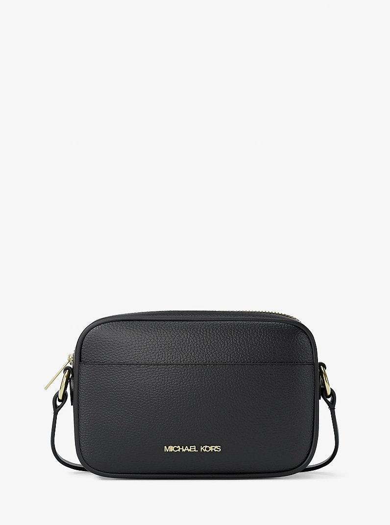 Michael Kors Jet Set Small Pebbled Leather Camera Crossbody Bag en Black — vista frontal | Original Export