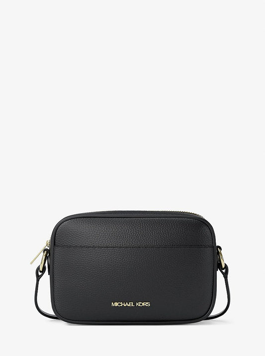Michael Kors Jet Set Small Pebbled Leather Camera Crossbody Bag en Black — vista frontal | Original Export