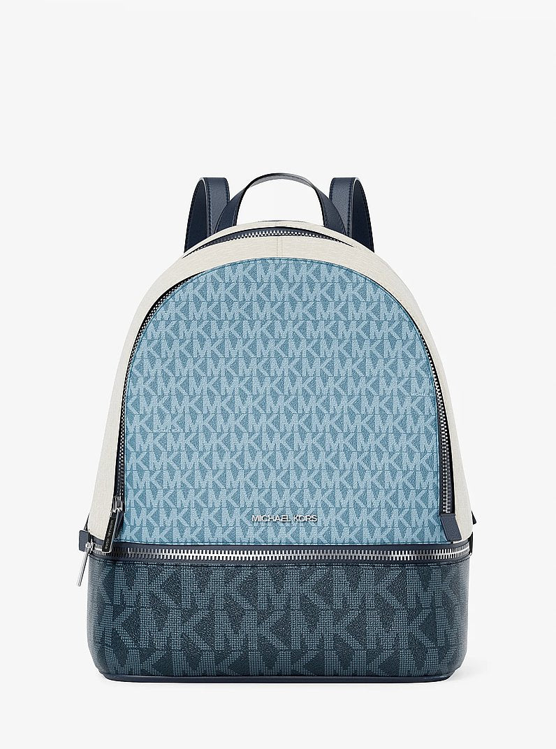 Mochila Michael Kors Rhea Medium Color-Block Signature Logo Backpack, Lona com Logo Signature, cor Jeans Multicolor, vista frontal | Original Exports