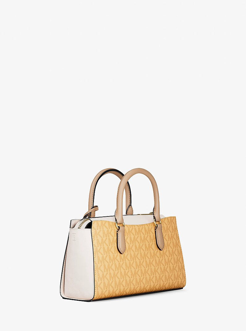 Bolsa Michael Kors Arden Small Color-Block Signature Logo Messenger Bag, Lona com Logo Signature, cor Honeywheat Multicolor, detalhe do material | Original Exports