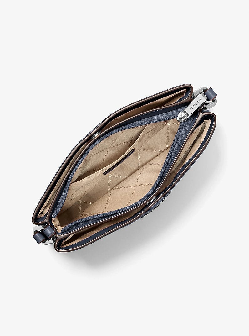 Nécessaire Michael Kors Trisha Pebbled Leather Crossbody Bag With Printed Signature Logo Pouch, Couro Pebbled, cor Azul Marinho, vista lateral | Original Exports