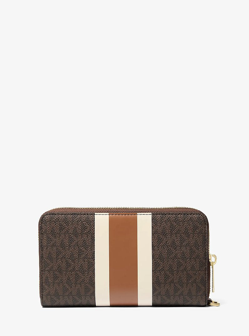 Carteira para Celular Michael Kors Jet Set Travel Large Striped Signature Logo Smartphone Wallet, Lona com Logo Signature, cor Marrom Multicolor, detalhe do material | Original Exports