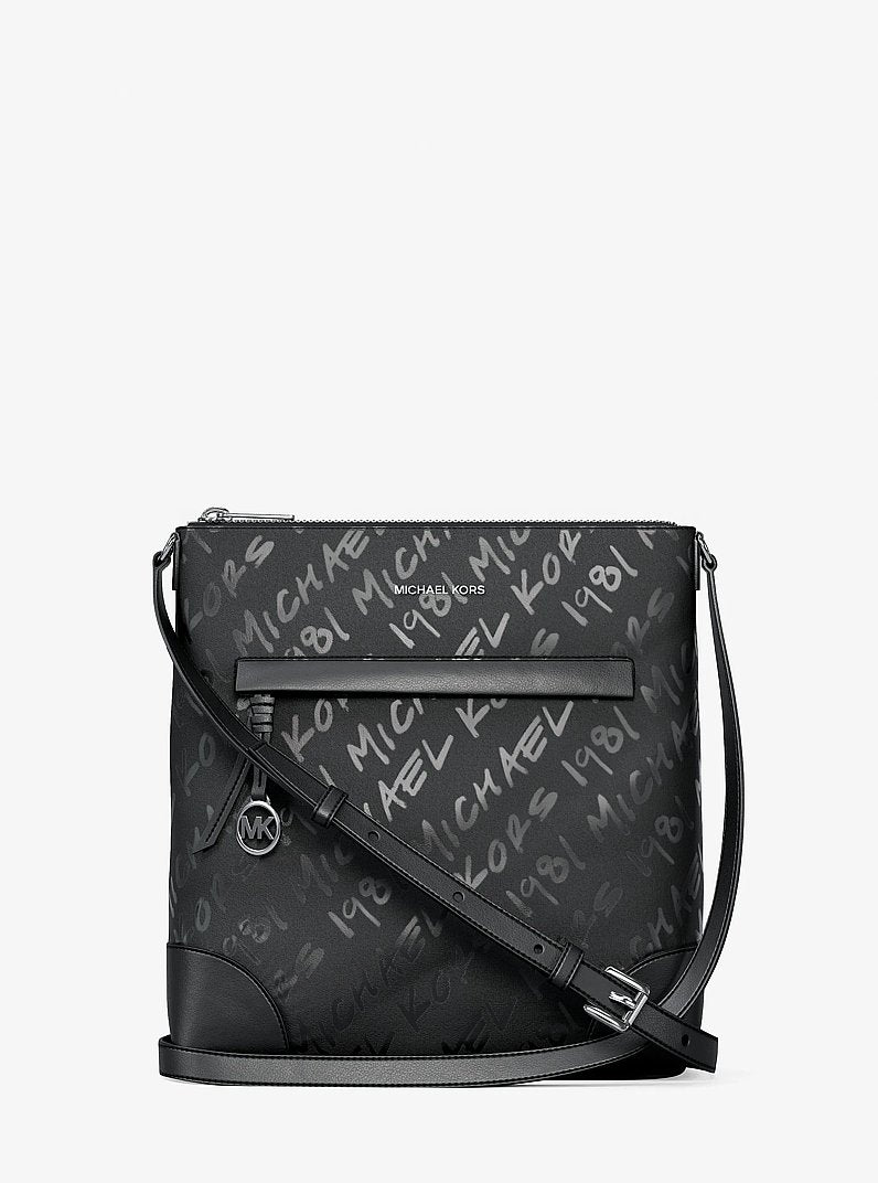Michael Kors Prescott Small Logo Printed Nylon Crossbody Bag en Black — vista frontal | Original Export