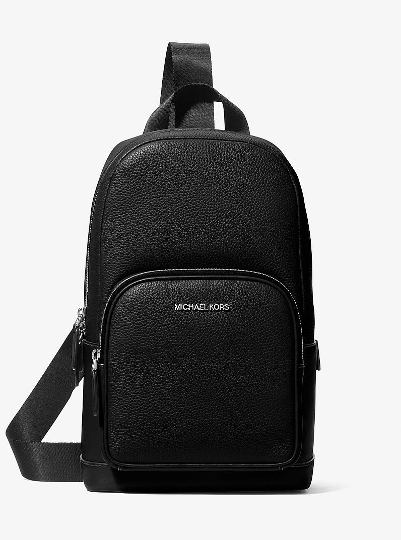 Bolsa Michael Kors Cooper Pebbled Leather Sling Pack, Couro Pebbled, cor Preto, vista frontal | Original Exports