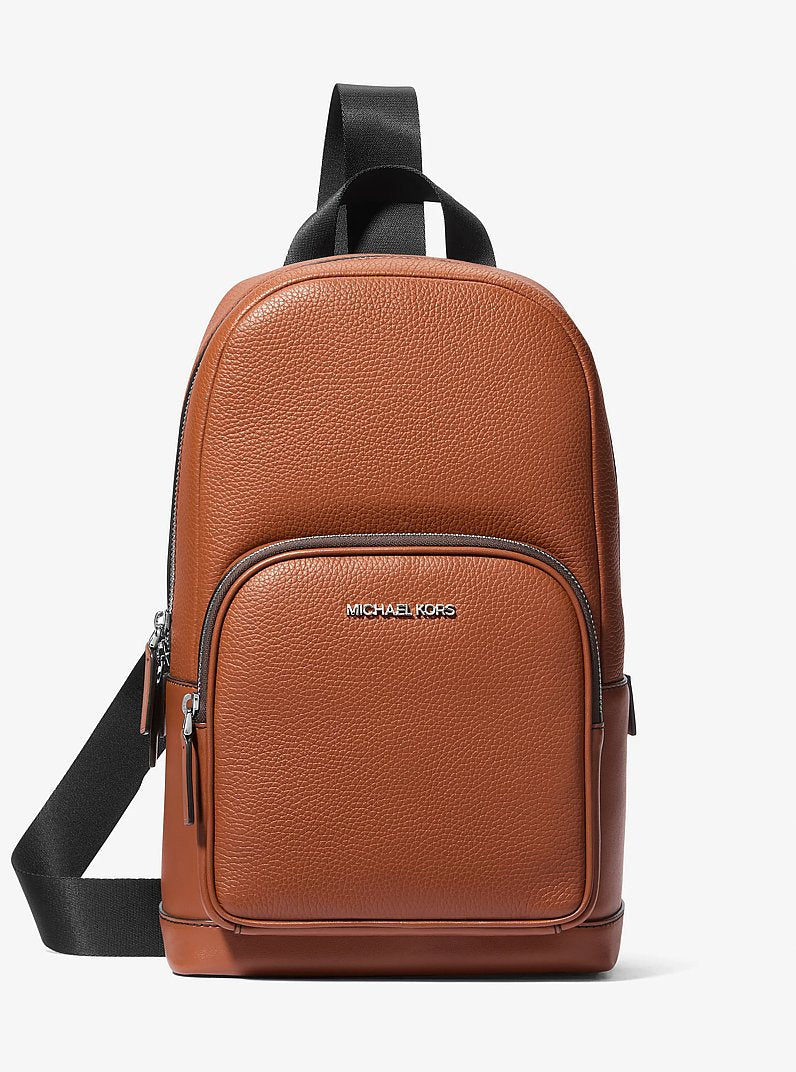 Bolsa Michael Kors Cooper Pebbled Leather Sling Pack, Couro Pebbled, cor Luggage (Castanho Claro), vista frontal | Original Exports