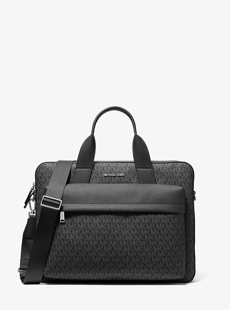 Pasta Michael Kors Pacey Medium Signature Logo Pocket Briefcase, Lona com Logo Signature, cor Preto, vista frontal | Original Exports