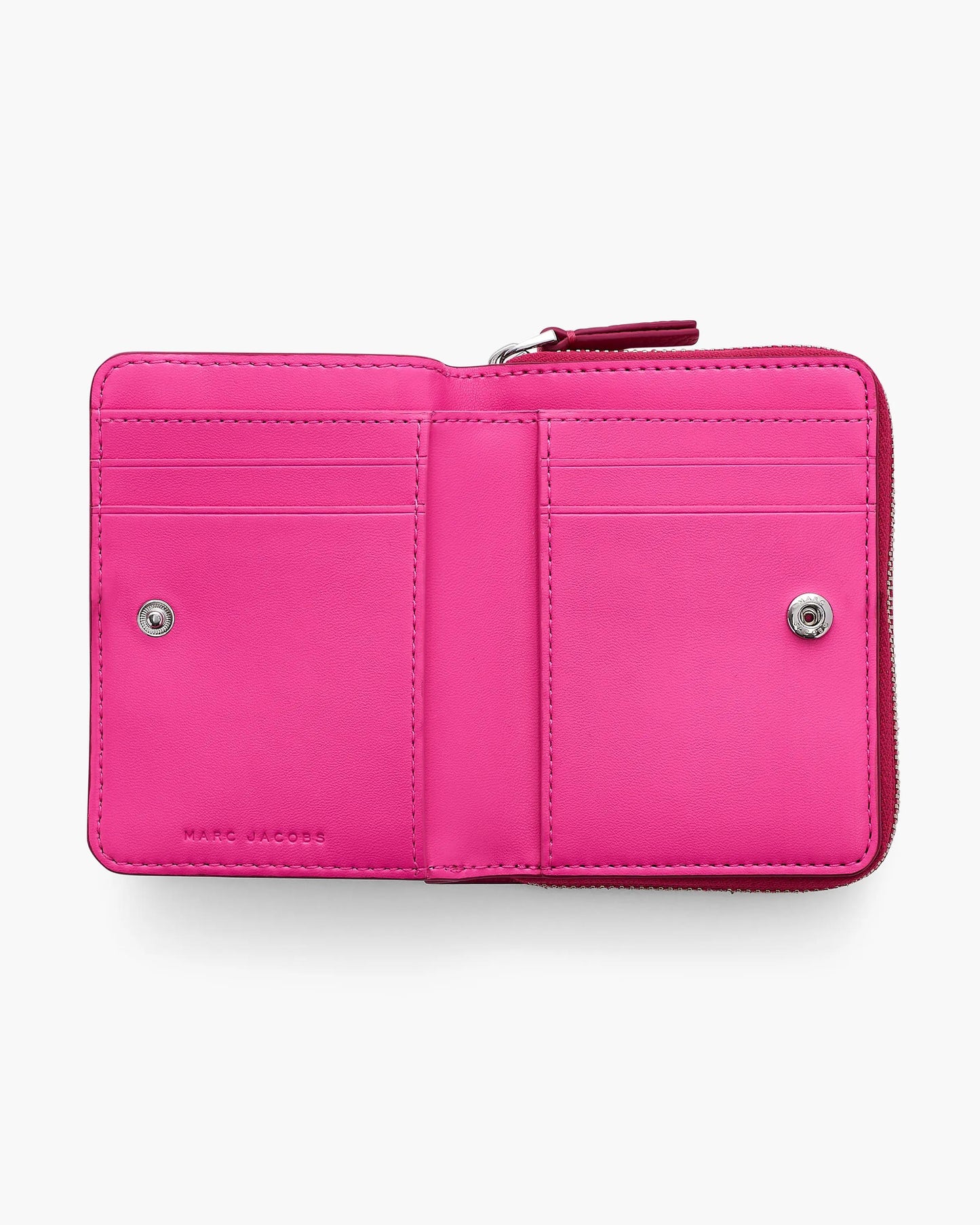 Carteira Marc Jacobs The Leather Mini Compact Wallet, Couro Legítimo, cor Rosa Framboesa, vista lateral | Original Exports