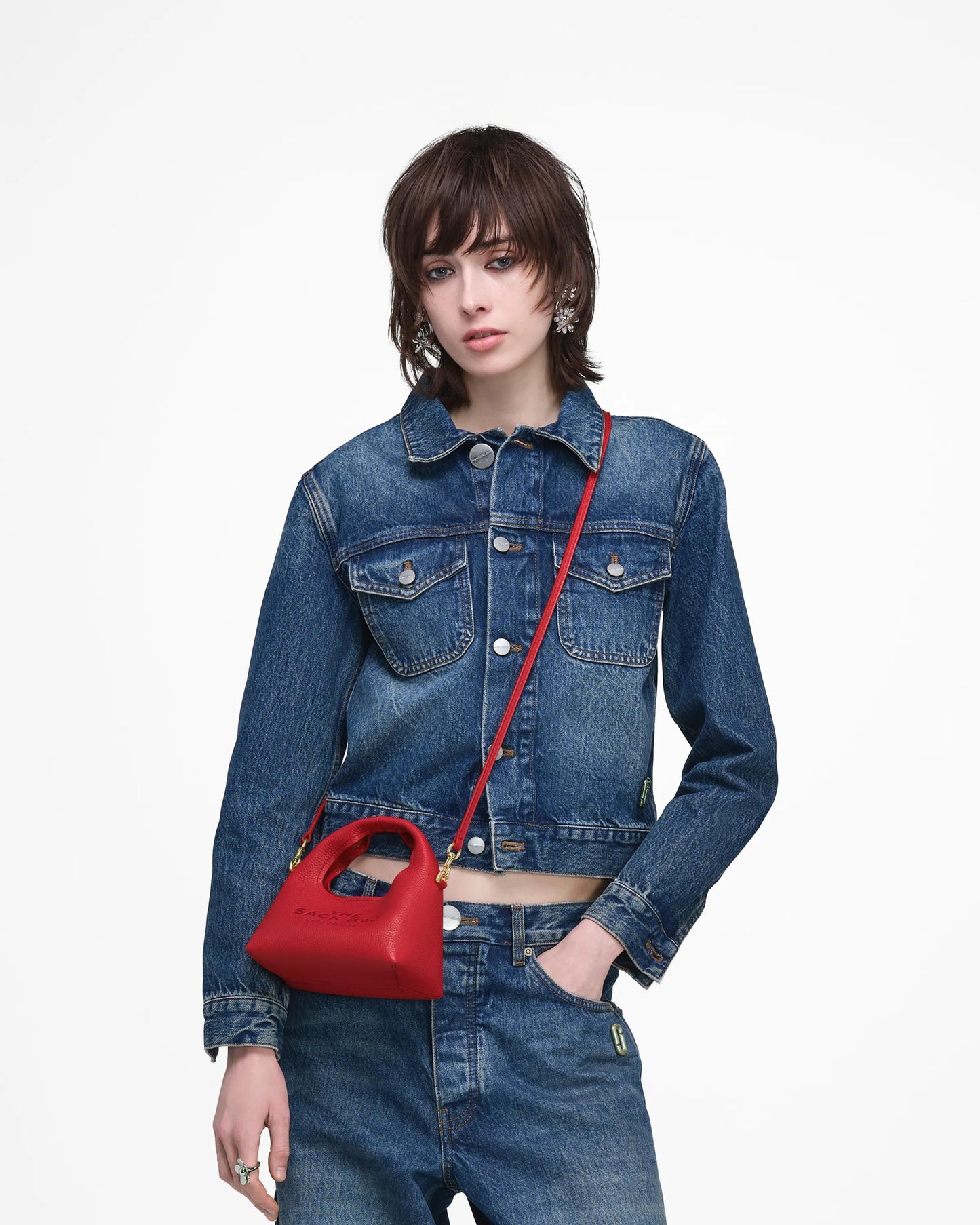 Bolsa Marc Jacobs The Micro Crossbody Sack Bag, Couro Legítimo, cor Vermelho Intenso, vista lateral | Original Exports