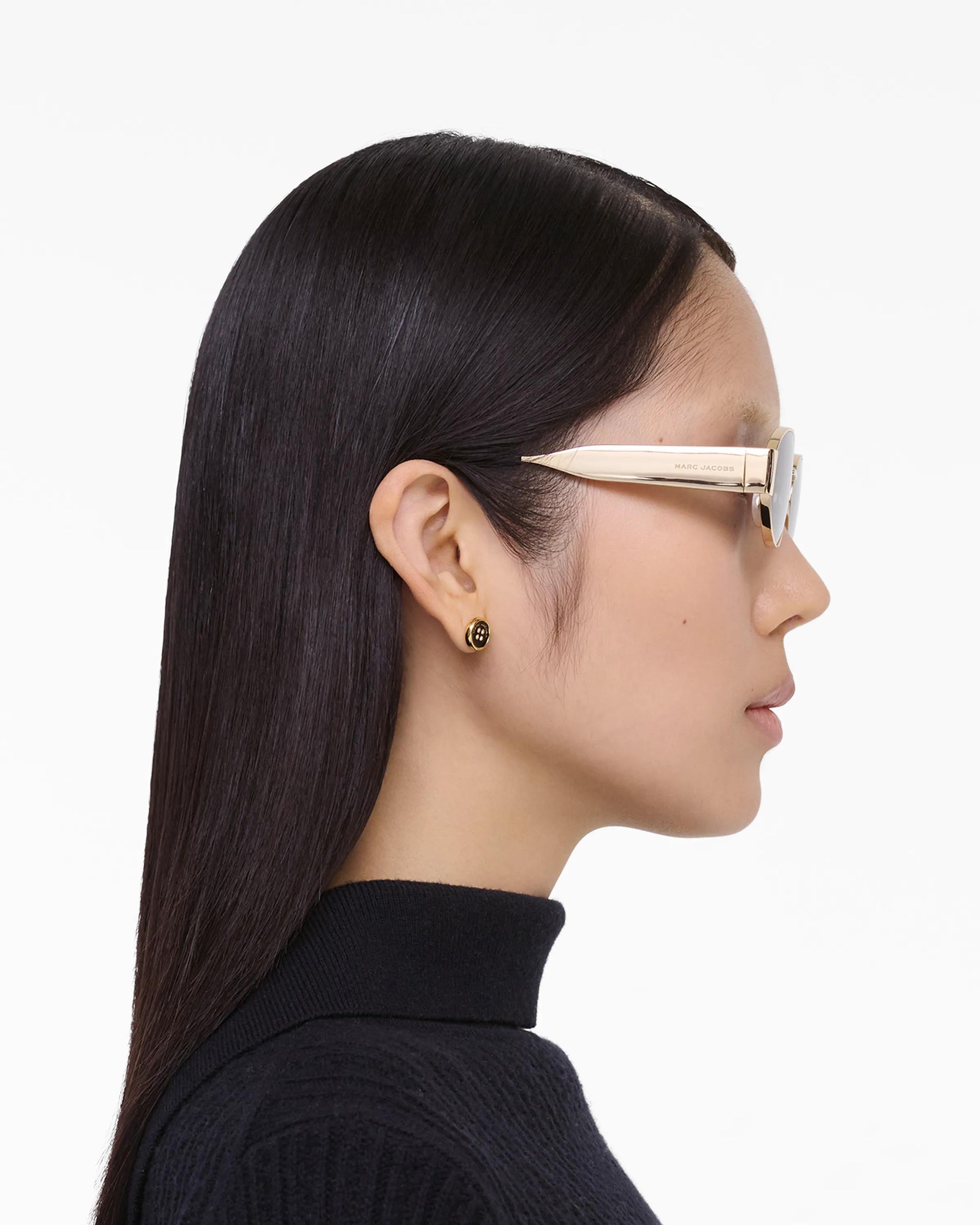 Óculos de Sol Marc Jacobs The Classic Logo Round Sunglasses, Metal, cor Preto/Dourado, detalhe da armação | Original Exports