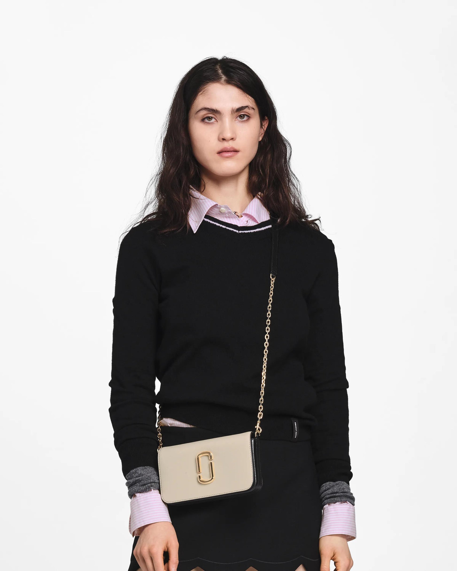 Bolsa Marc Jacobs The Snapshot Wallet On Chain, Couro Saffiano Legítimo, cor Branco Nuvem Multicolor, vista lateral | Original Exports