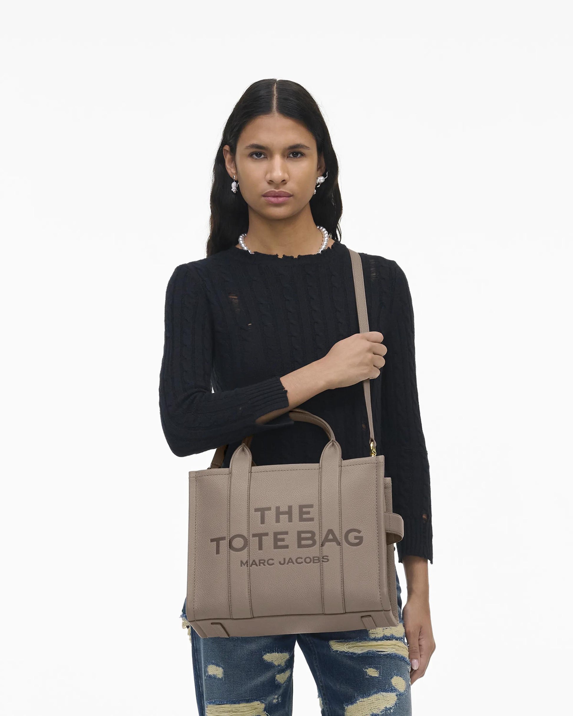 Bolsa Marc Jacobs The Leather Medium Tote Bag, Couro Legítimo, cor Cimento, vista lateral | Original Exports