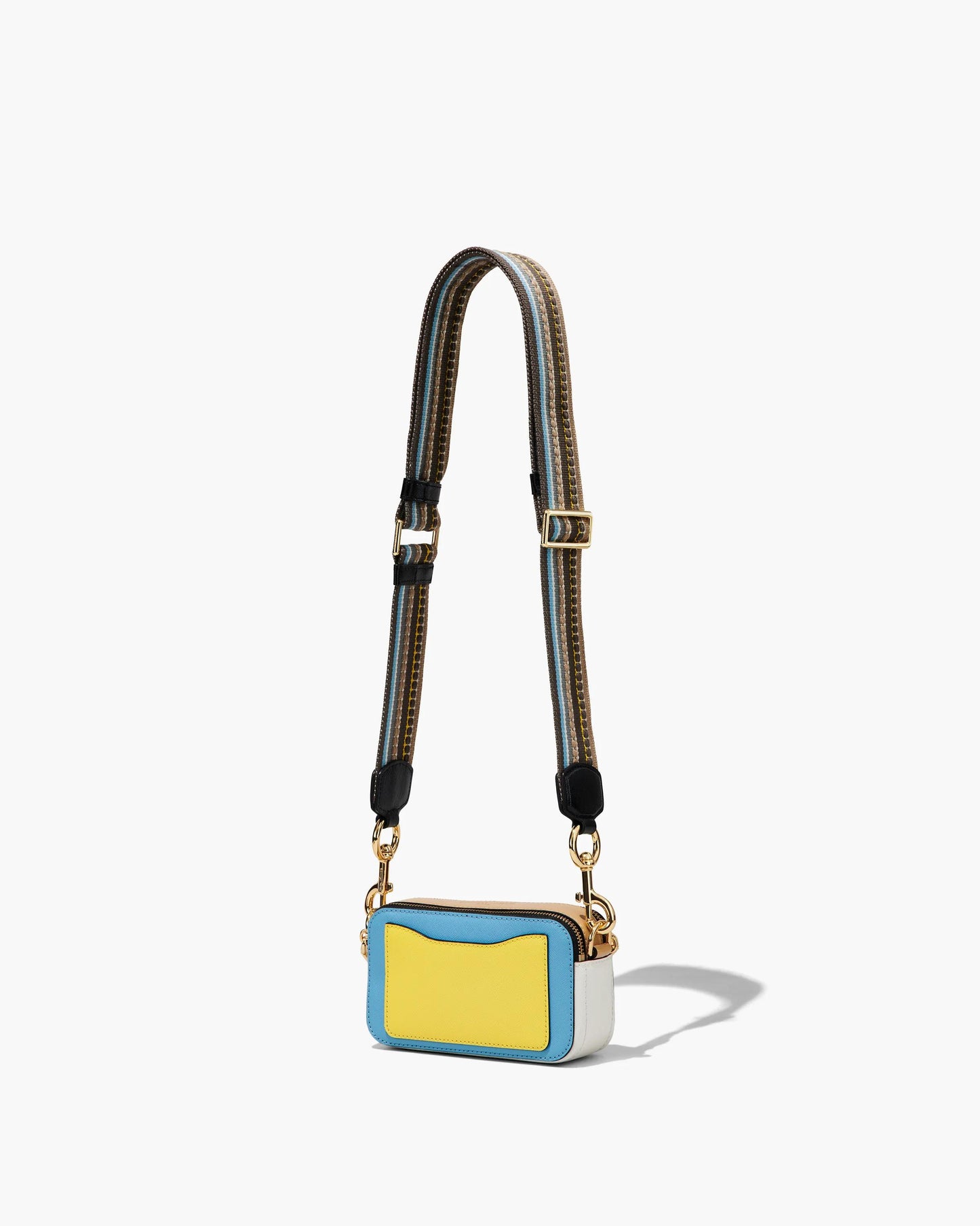Bolsa Marc Jacobs The Snapshot Colorblock, Couro Saffiano Legítimo, cor Azul Ar Multicolor, vista lateral | Original Exports
