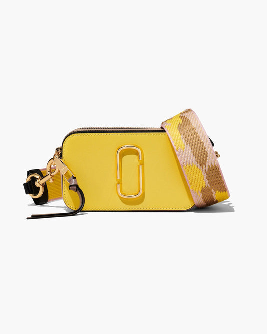 Bolsa Marc Jacobs The Snapshot Mini, Couro Saffiano Legítimo, cor Amarelo Creme Multicolor, vista frontal | Original Exports