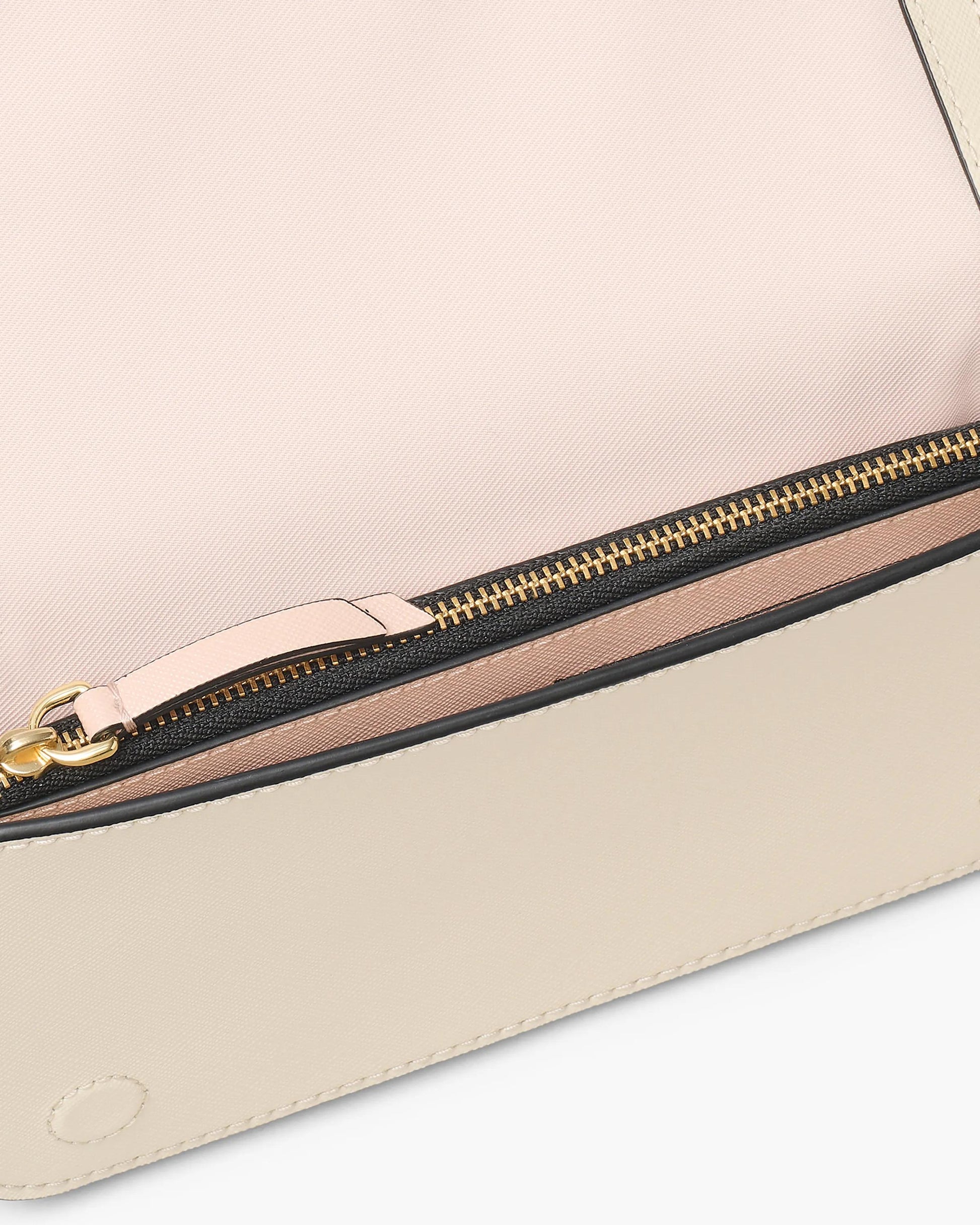 Bolsa Marc Jacobs The Snapshot Wallet On Chain, Couro Saffiano Legítimo, cor Cinza Poeira Multicolor, vista interna | Original Exports