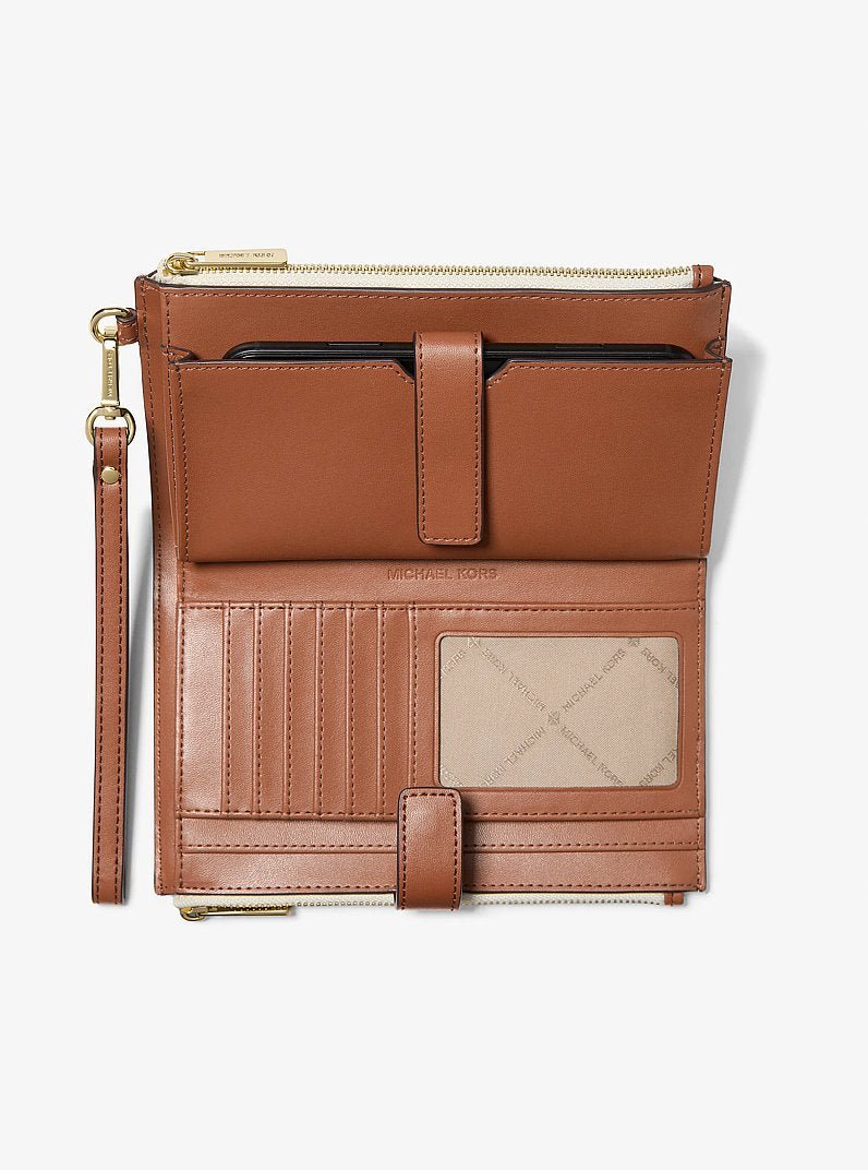 Michael Kors Jet Set Travel Signature Logo Smartphone Wallet - Image 2