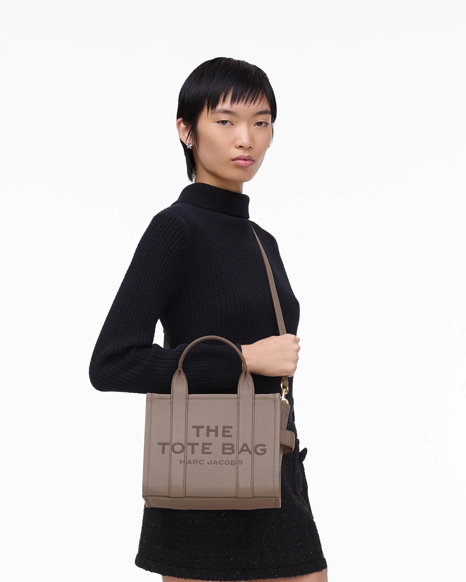 Marc Jacobs The Leather Small Tote Bag - Image 66